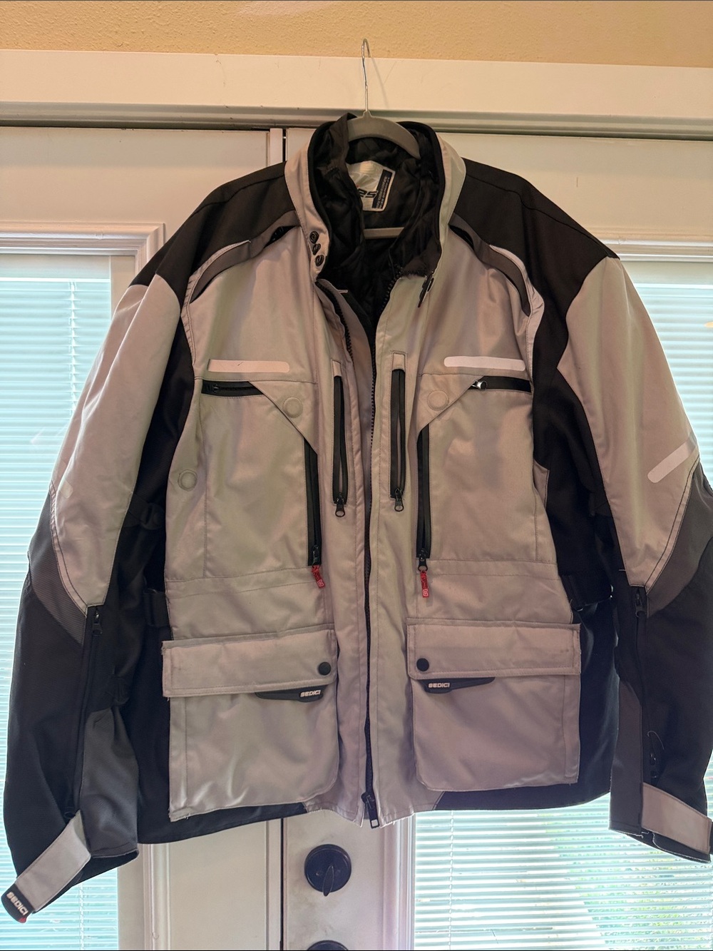 Men's Gray and Black motorcycle jacket
